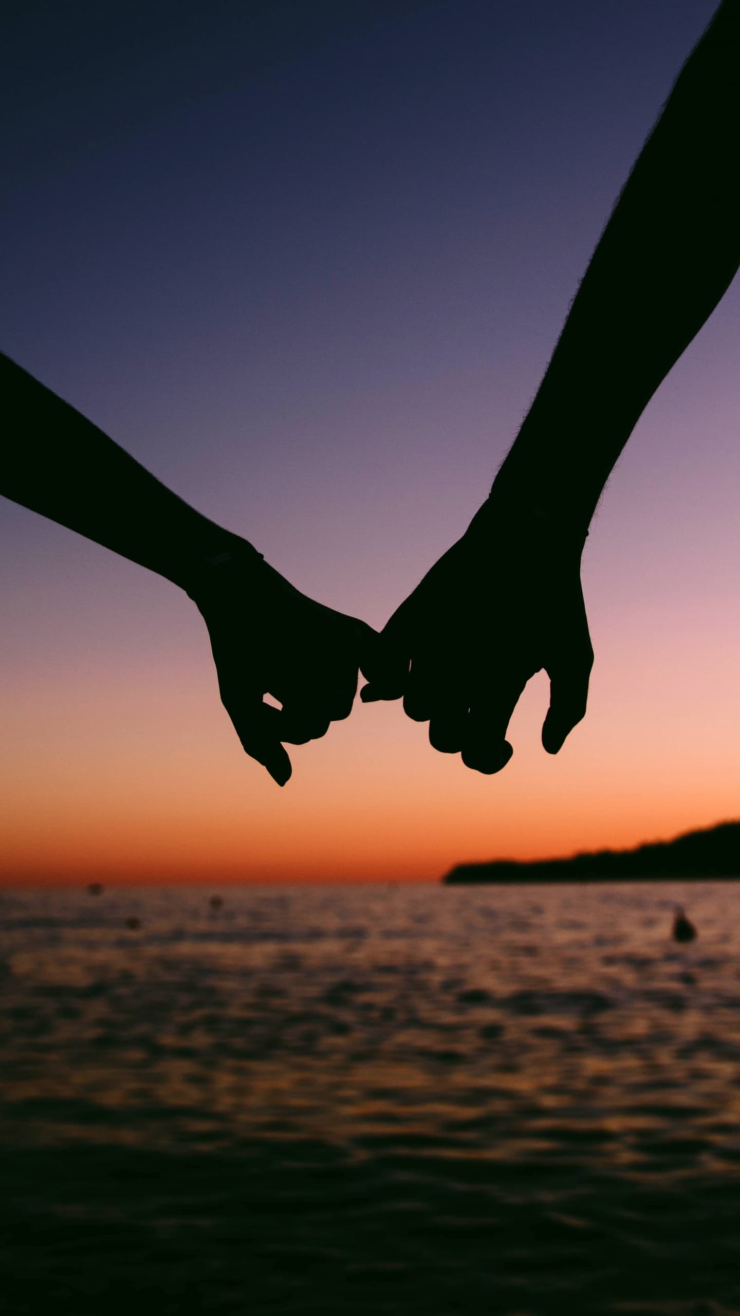Hands Together Couple Silhouette Sunset Romantic x